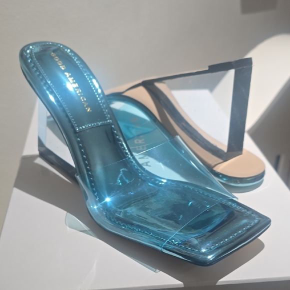 Good American Blue Transparent Heels Size 8 NWT - Picture 9 of 9